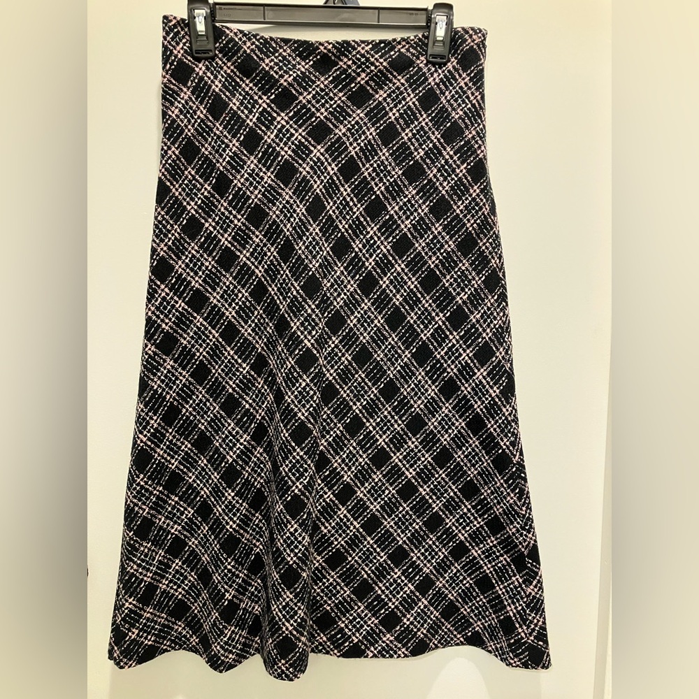 Dress Barn Black, Pink and White Multicolor Tweed Midi Skirt Size 6